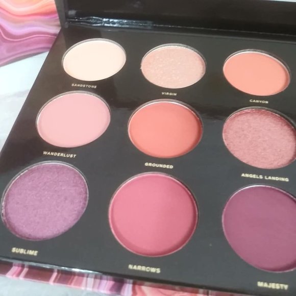 Hipdot Zion Eyeshadow Pressed Pigment Palette NIB - Picture 3 of 6